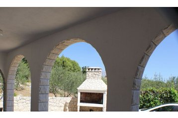 Pension de famille Lumbarda 5